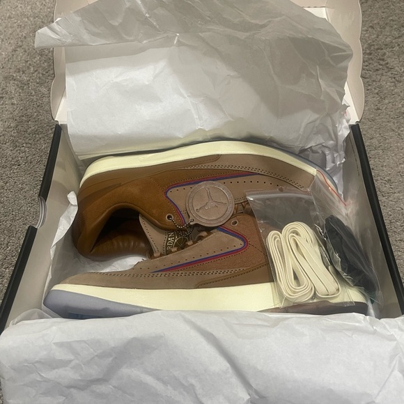 AIR JORDAN 2 RETRO LOW SP Detroit - Men’s - Picture 9 of 10